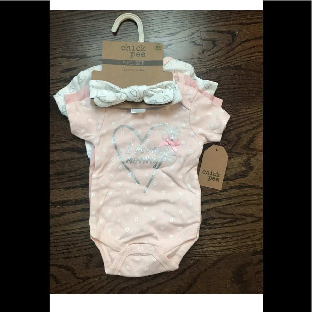 Chick pea 4 pc. bodysuits and headband size 0-3 months nwt Baby Girl Cotton